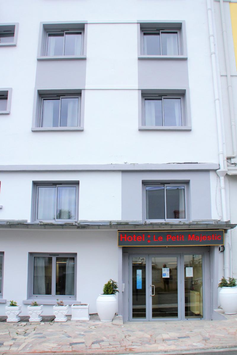 Le Petit Majestic Hotel 2*
